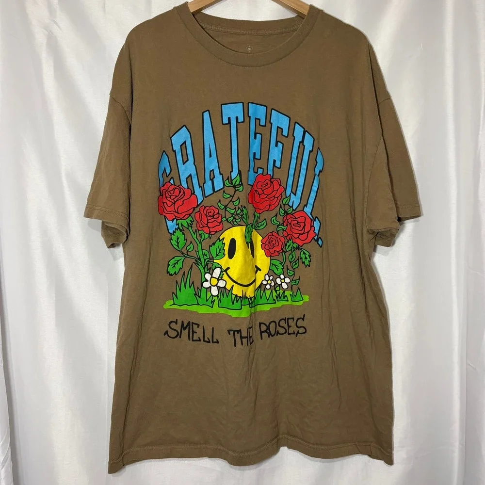 Grateful Apparel Smell The Roses Smiley Face Graphic T-Shirt‎ Brown Mens 2XL